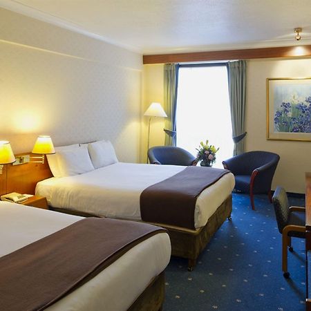 Clarion Croydon Park Hotel Bagian luar foto