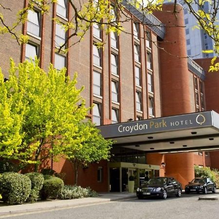 Clarion Croydon Park Hotel Bagian luar foto