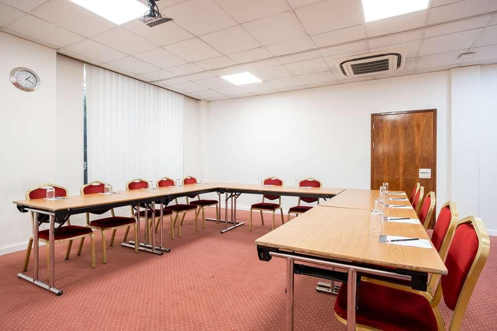 Clarion Croydon Park Hotel Bagian luar foto