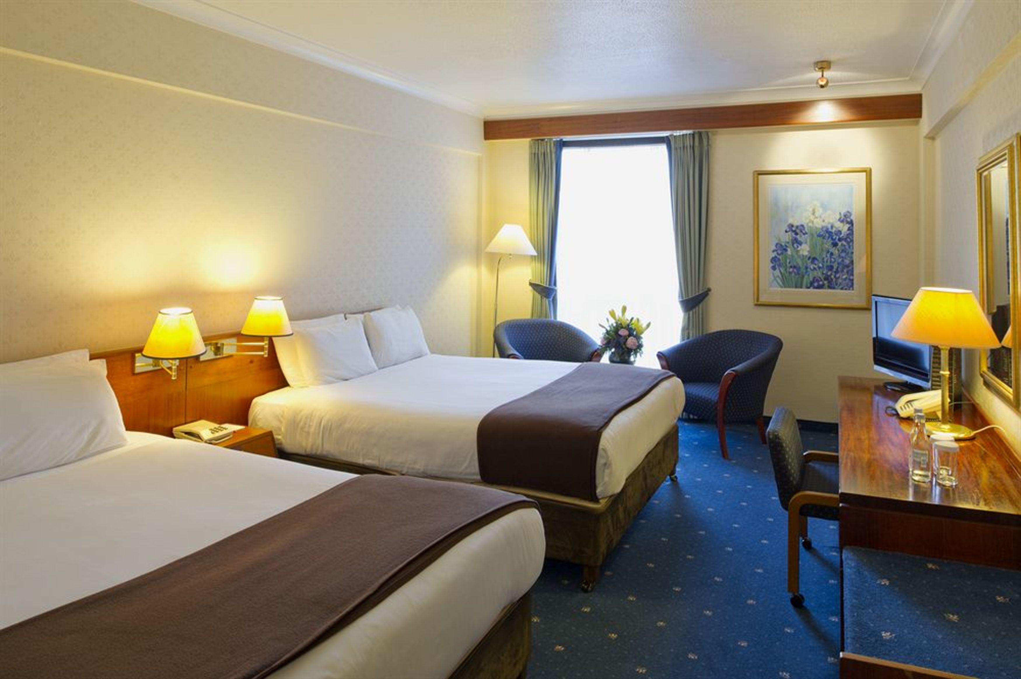 Clarion Croydon Park Hotel Bagian luar foto
