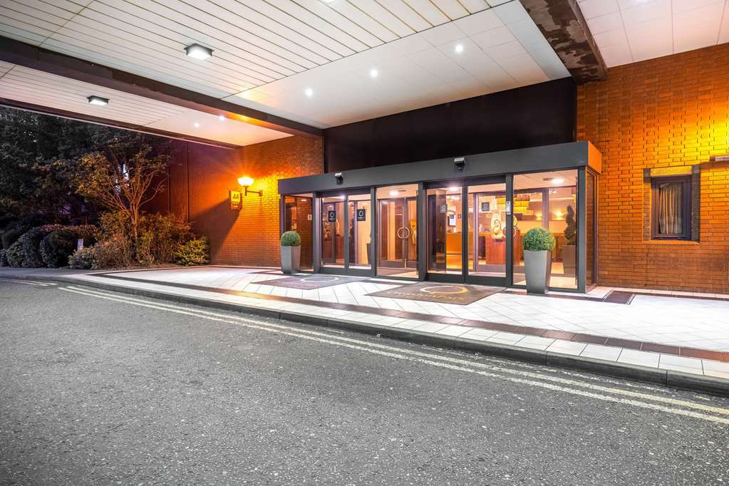 Clarion Croydon Park Hotel Bagian luar foto